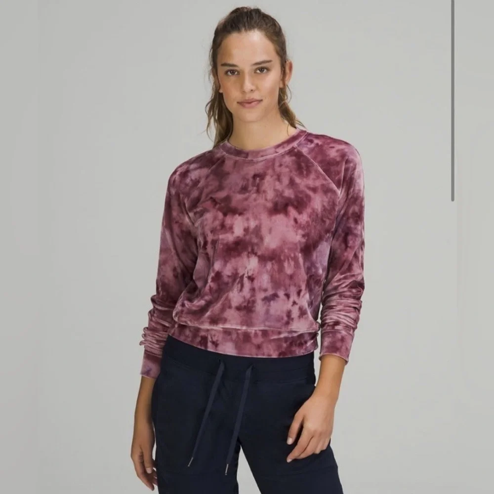 Lululemon Velour Warm Down Crew Interstellar cassis Size S-M Purple